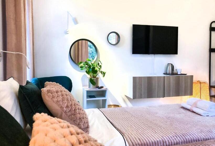 Quarto Estandar, Chummy House Sopot