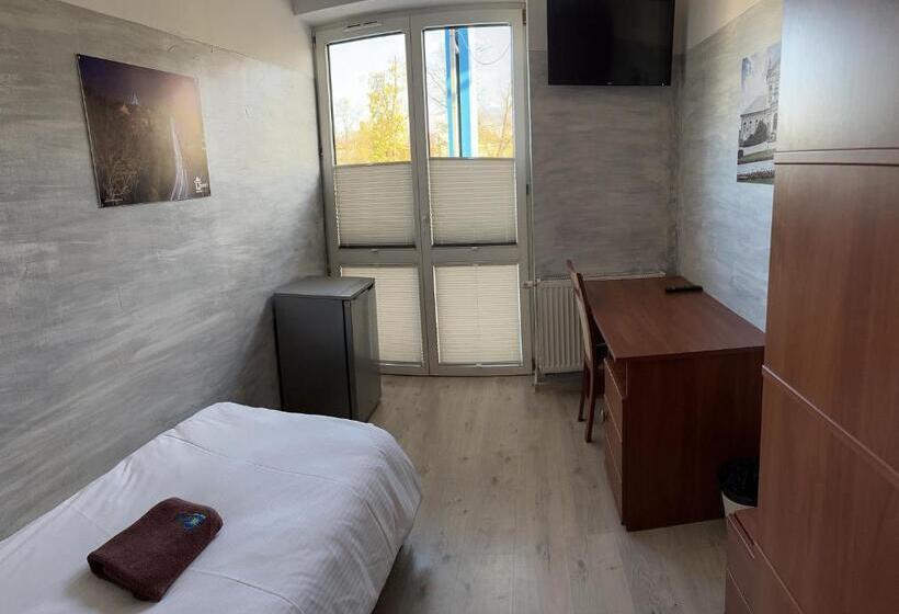 اتاق استاندارد یک نفره, Hostel Radom