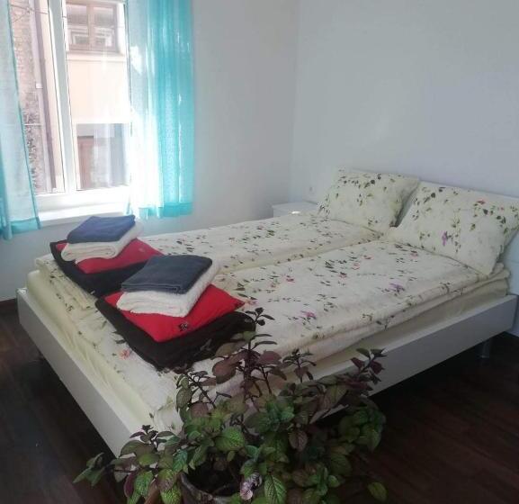 Трежместный Номер Economy, Hostel Staromiejski