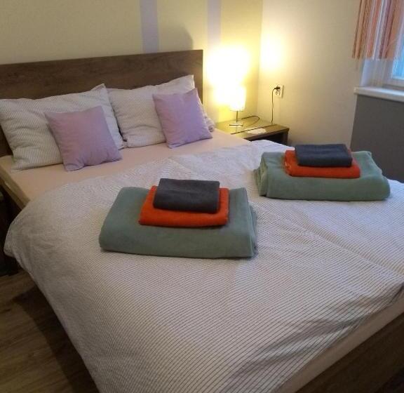 Студио Стандарт Кровать Кинг, Hostel Staromiejski