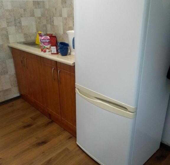 Студия Стандарт, Hostel Staromiejski