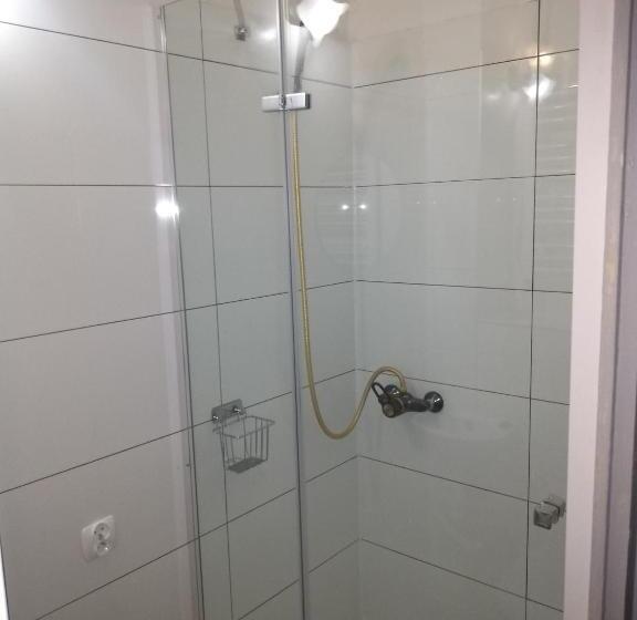 Студия Стандарт, Hostel Staromiejski