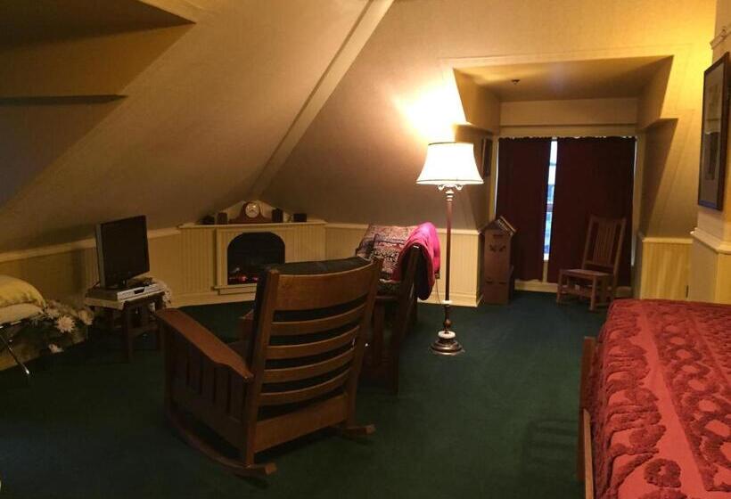 스탠다드 룸 킹사이즈 침대, Alaska's Capital Inn Bed And Breakfast