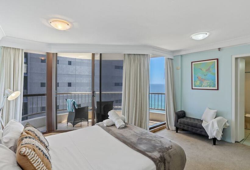 Апартаменты 3 Спальни Вид на Море, Boulevard North Holiday Apartments