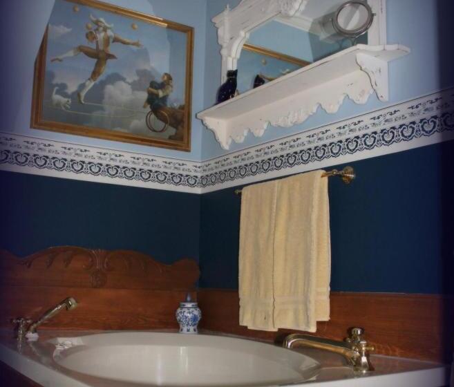 스위트, Hidden Springs Bed And Breakfast
