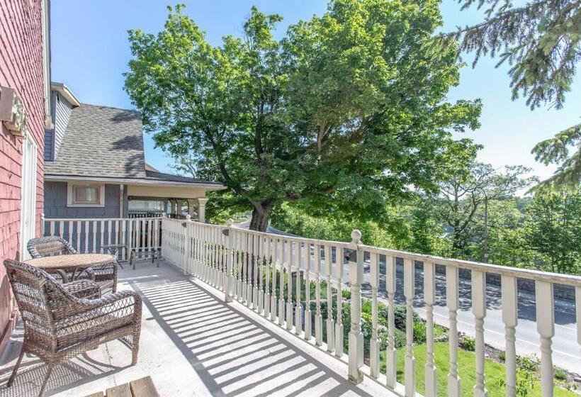 キングサイズベッドのスタンダードルーム, Redwood Bed And Breakfast