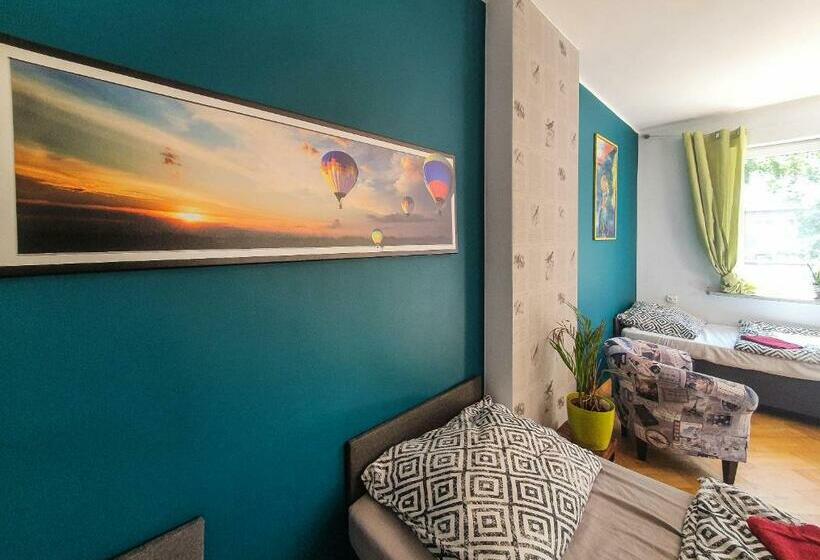 Трехместный Номер Стандарт с Балконом, Mazurska 8a