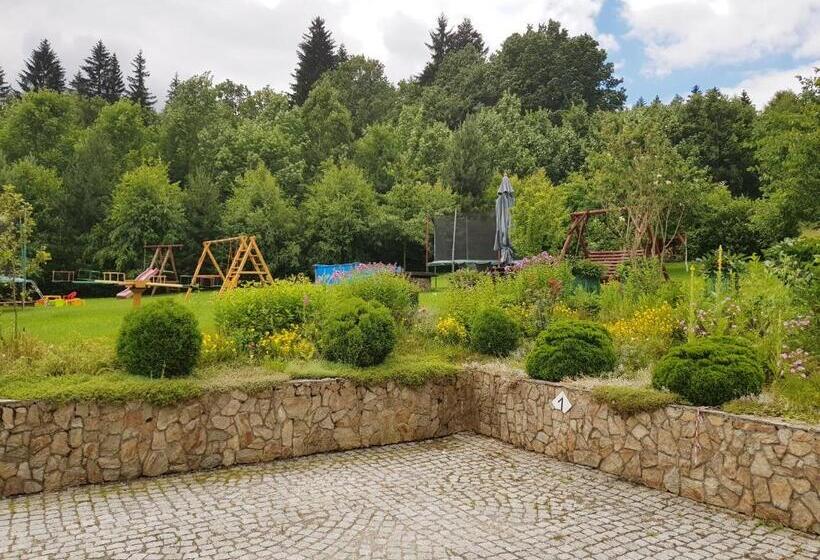 Семейное Студио, Apartamenty Dom Na Wzgórzu Gardenia
