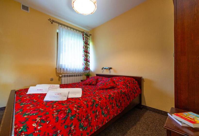Люкс Повышенной Комфортности, Apartamenty I Pokoje W Willi Na Ubocy