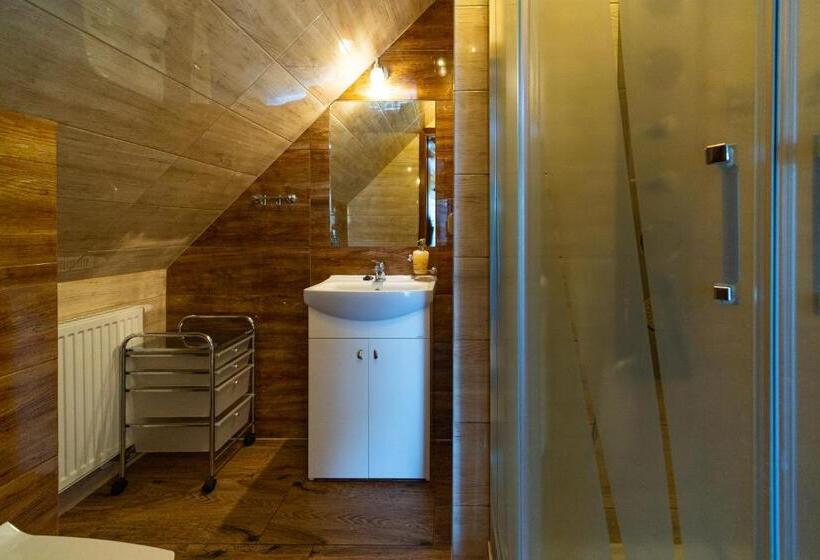 Люкс Классика, Apartamenty I Pokoje W Willi Na Ubocy