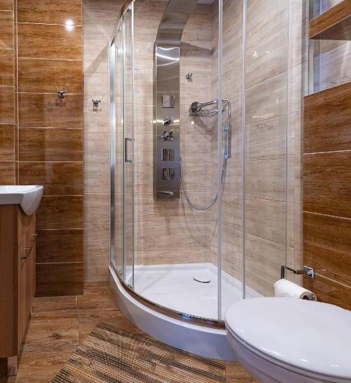 Четырехместный Номер Deluxe, Apartamenty I Pokoje W Willi Na Ubocy