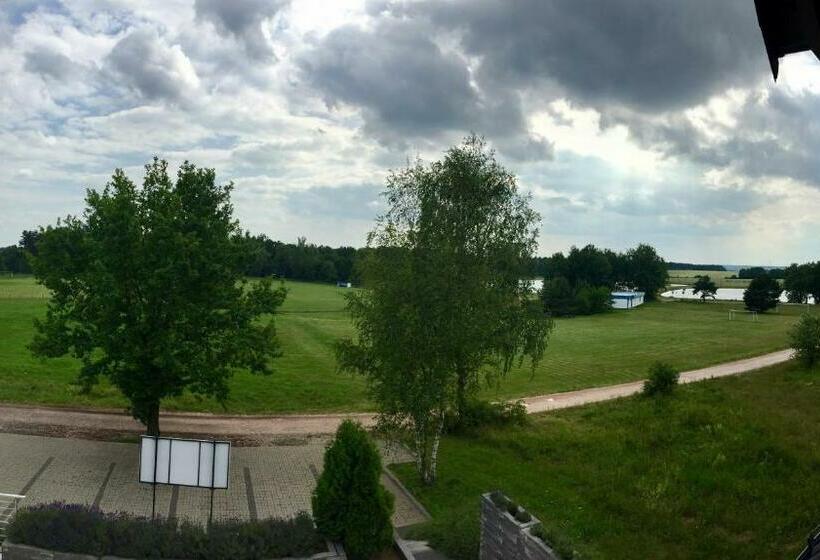 Трехместный Номер Комфорт, Essenza Party Center