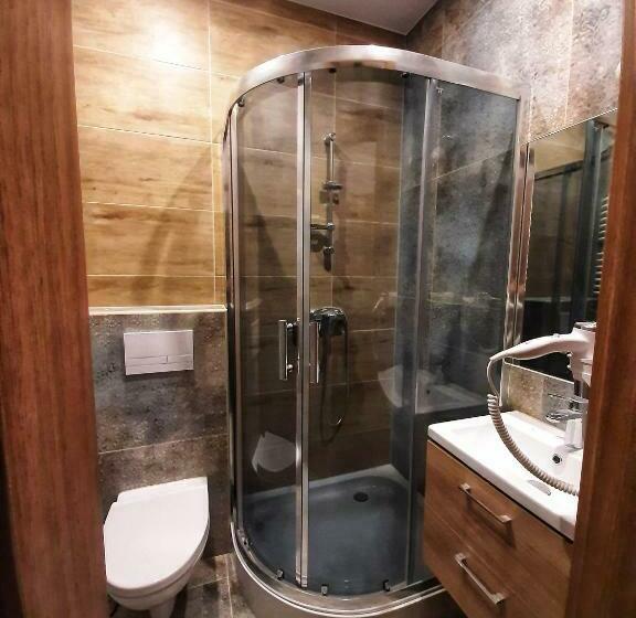 Quarto Basic, Narciarski Dworek