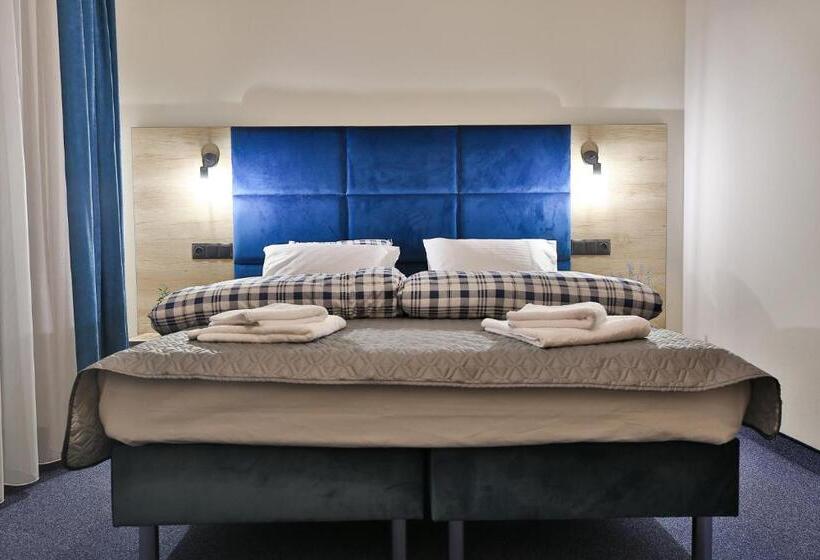 Quarto Estandar com Terraço, Narciarski Dworek