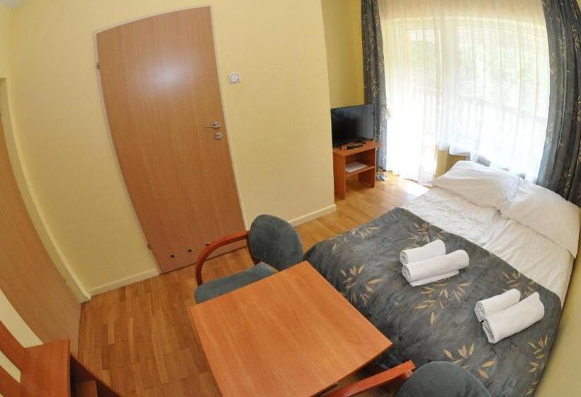 Номер Стандарт с Террасой, Ośrodek Wypoczynkowy Barta