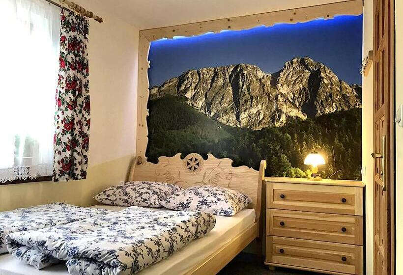 اتاق استاندارد سه تخته با بالکن, Chatka U Hazy   Regionalne Pokoje Zakopane