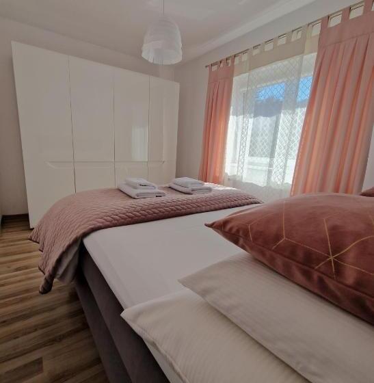 스탠다드 스튜디오, Apartamenty Alcatraz Z Jacuzzi