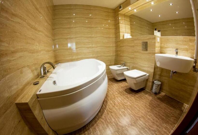 Quarto Estandar, Kamionki