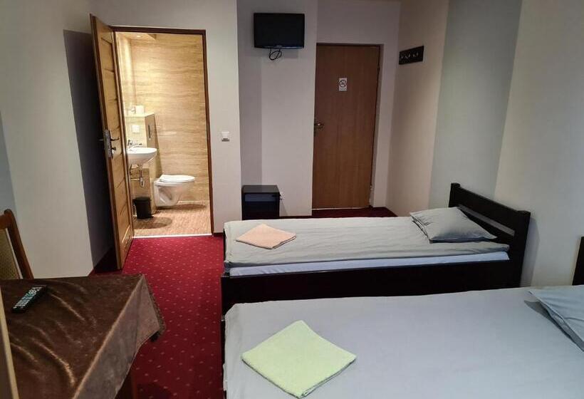 Quarto Triplo Estandar, Kamionki