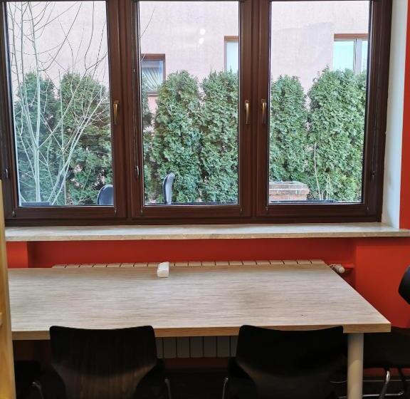 Кровать в Общей Комнате, For Rest Hostel