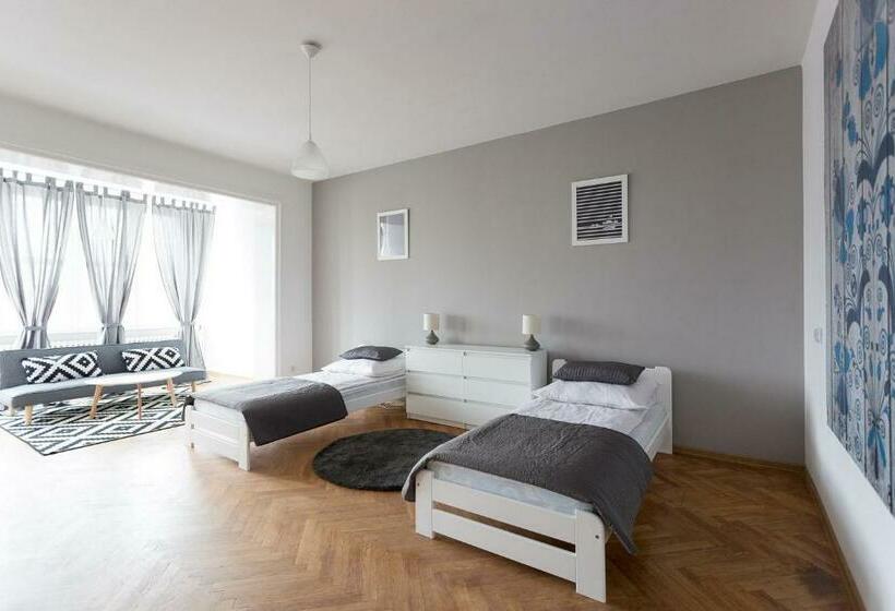 Трехместный Номер Стандарт Совместная Ванная, Hostel Zakątek Ulica Grunwaldzka