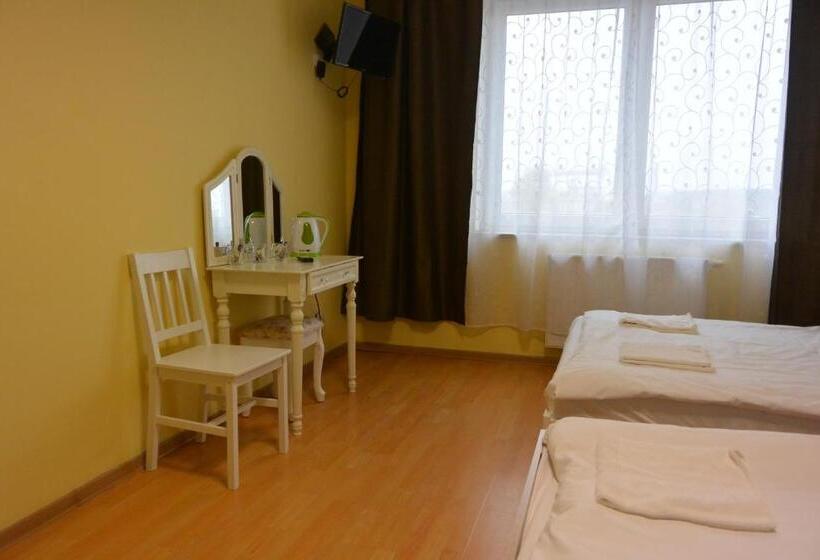 Номер Стандарт Трехместный, Hostel Dv Morski   Z Prywatnymi łazienkami