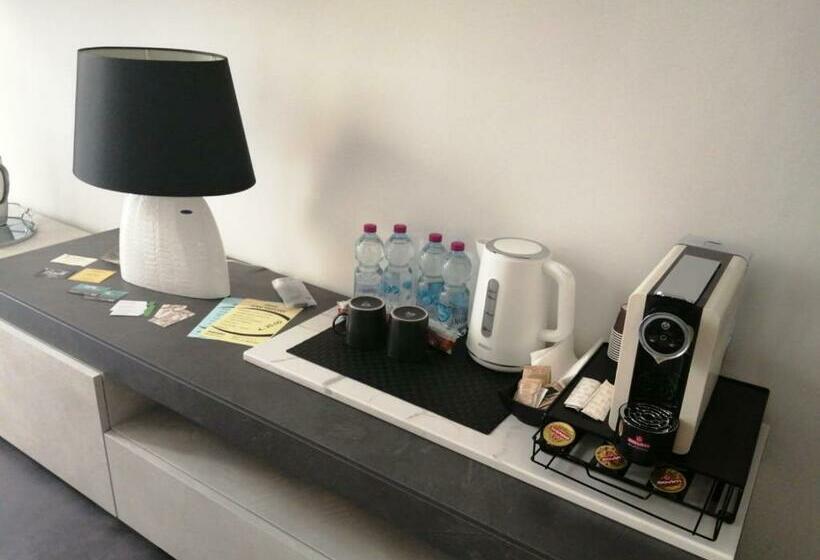 디럭스 스위트, Marbel Suite