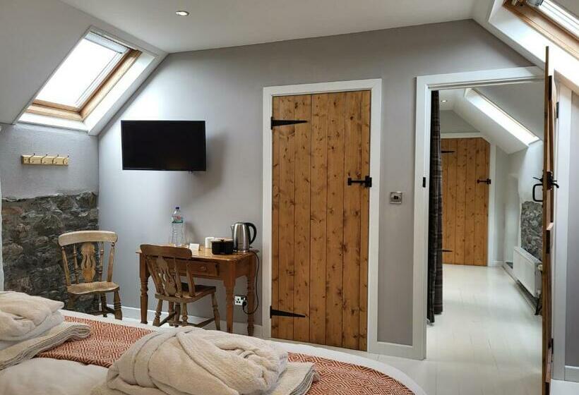 Стандартный Номер Кровать Кинг, Stone Barn