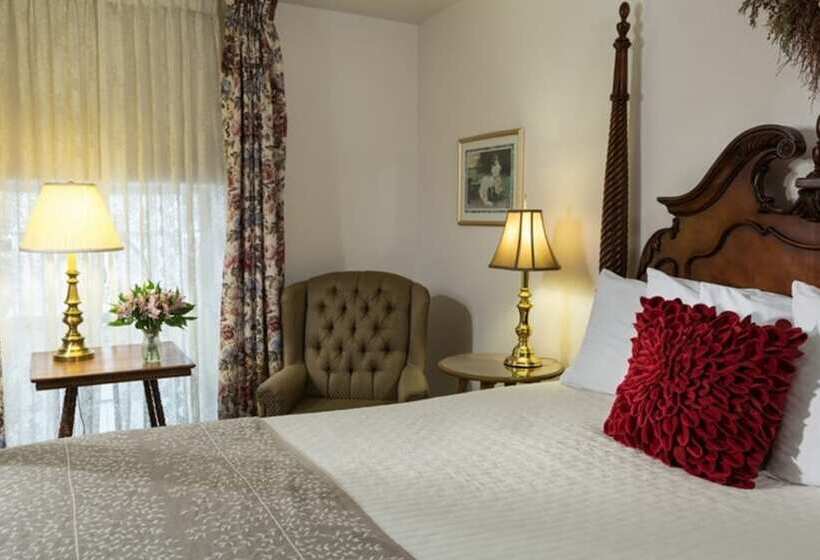 Номер Стандарт, The Roosevelt Inn
