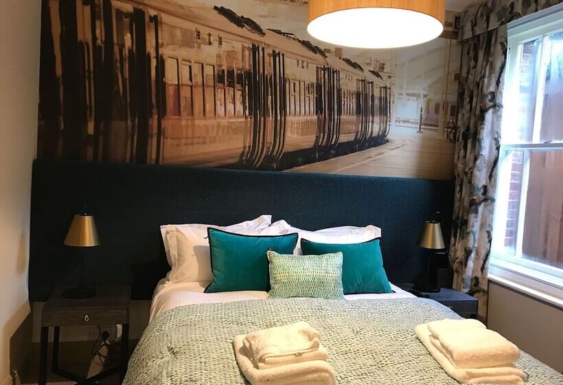 Номер Стандарт, Harper S Steakhouse With Rooms, Haslemere