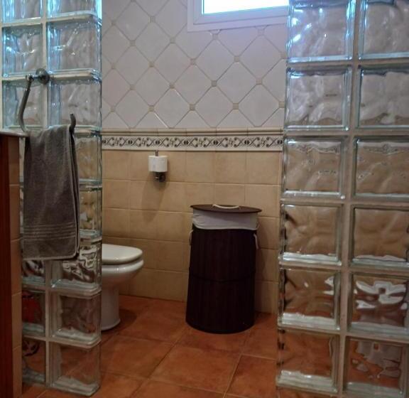 اتاق استاندارد یک تخته با سرویس بهداشتی مشترک, Gibraltar Views Guest House