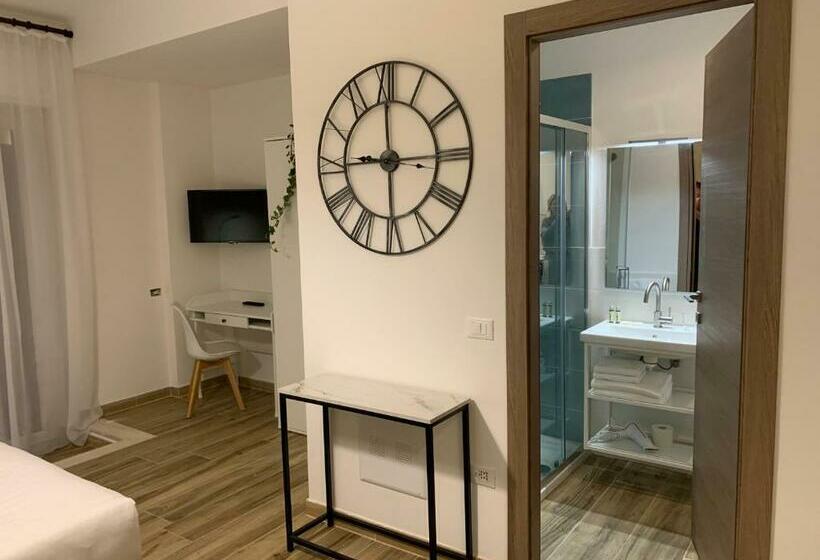Estúdio Estandar com Sacada, Residenze Asproni Serviced Apartments