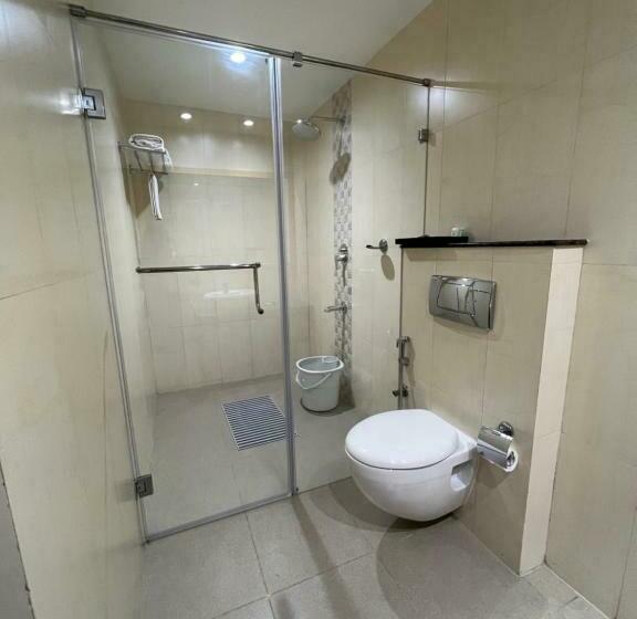 Номер Deluxe, Anukulas Residency   Vellore