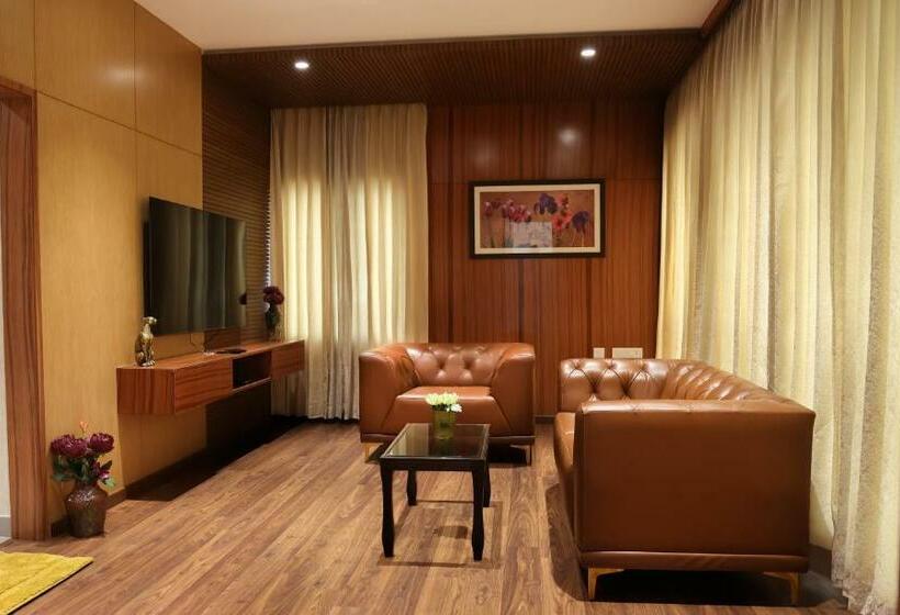 Люкс, Anukulas Residency   Vellore