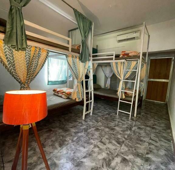 공동 객실, Kaabo Hostel