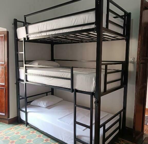 Семейный Номер Совместный Санузел, The Best Adventure Hostel