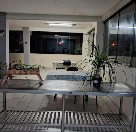 سوییت, Eco Hostel 013