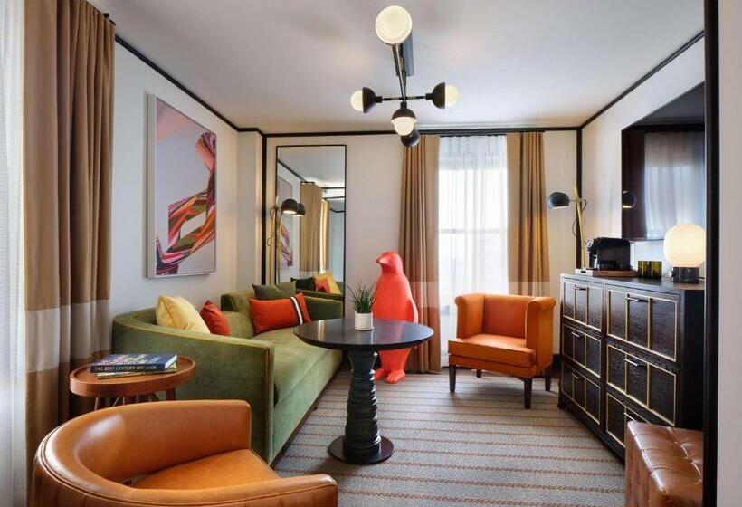 Люкс Deluxe Кровать Кинг, 21c Museum Hotel St Louis