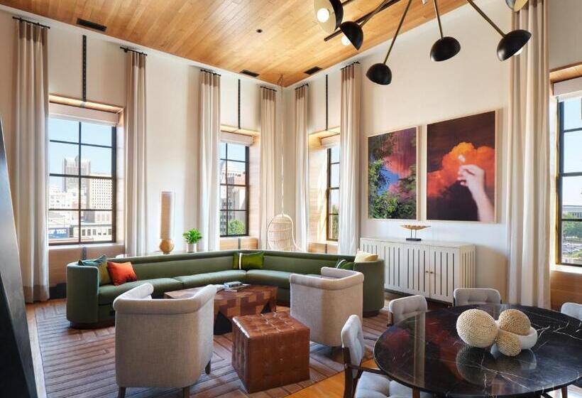 Люкс Кровать Кинг, 21c Museum Hotel St Louis