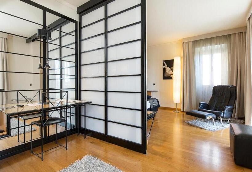 Suite with lake view, Casa Alle Colonne By Hotel Ancora