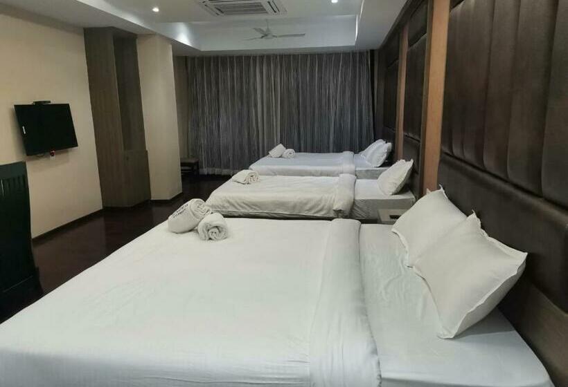 Семейный Номер Deluxe, Ratnapriya Hotel And Resort