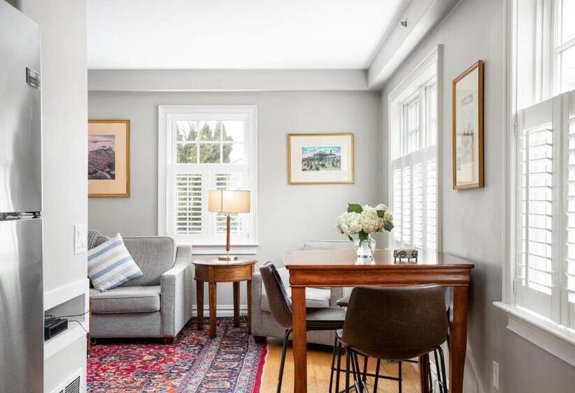 ２ベッドルームアパートメント, Pelham Court