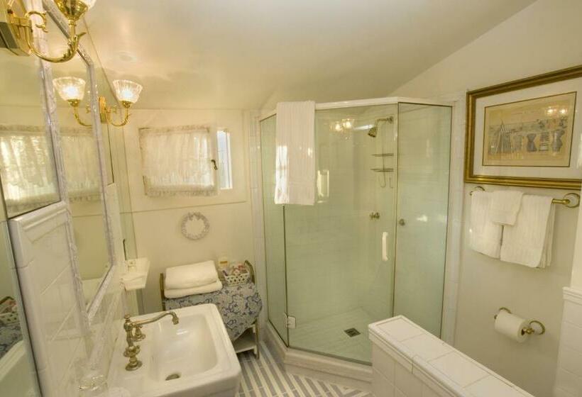 Номер Стандарт, The Bissell House Bed & Breakfast