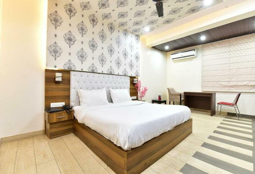 اتاق لوکس, Signature Prime Vaishali Nagar Jaipur