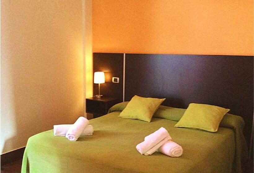 Номер Стандарт Трехместный, Artemide Fiore Club B&b Suite Spa