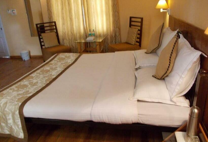 Номер Стандарт, Landmark Hotels,haflong