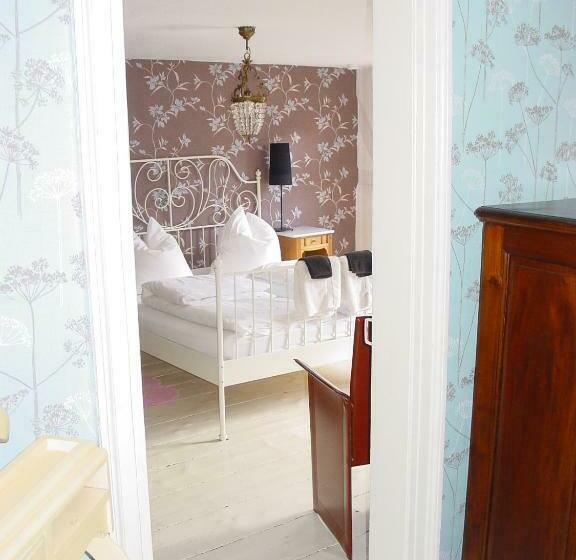 Семейный Номер Совместный Санузел, Robert S Bed & Breakfast