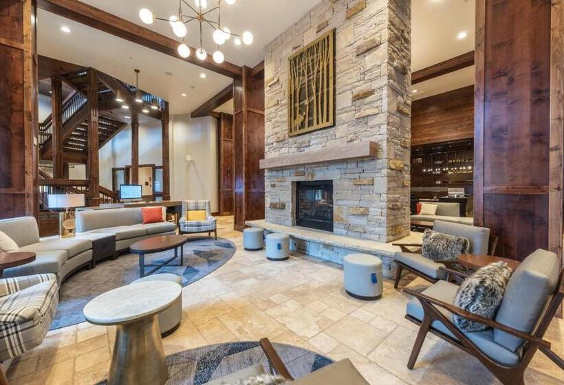 Апартаменты 1 Спальня, Hyatt Hotel Room, Balcony, Outdoor Swimming Pool & Hot Tub, Firepit, Walk To Hiking & Biking Trails