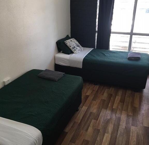 스탠다드 룸, Youth Shack Backpackers Darwin