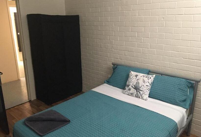 이코노미 룸, Youth Shack Backpackers Darwin